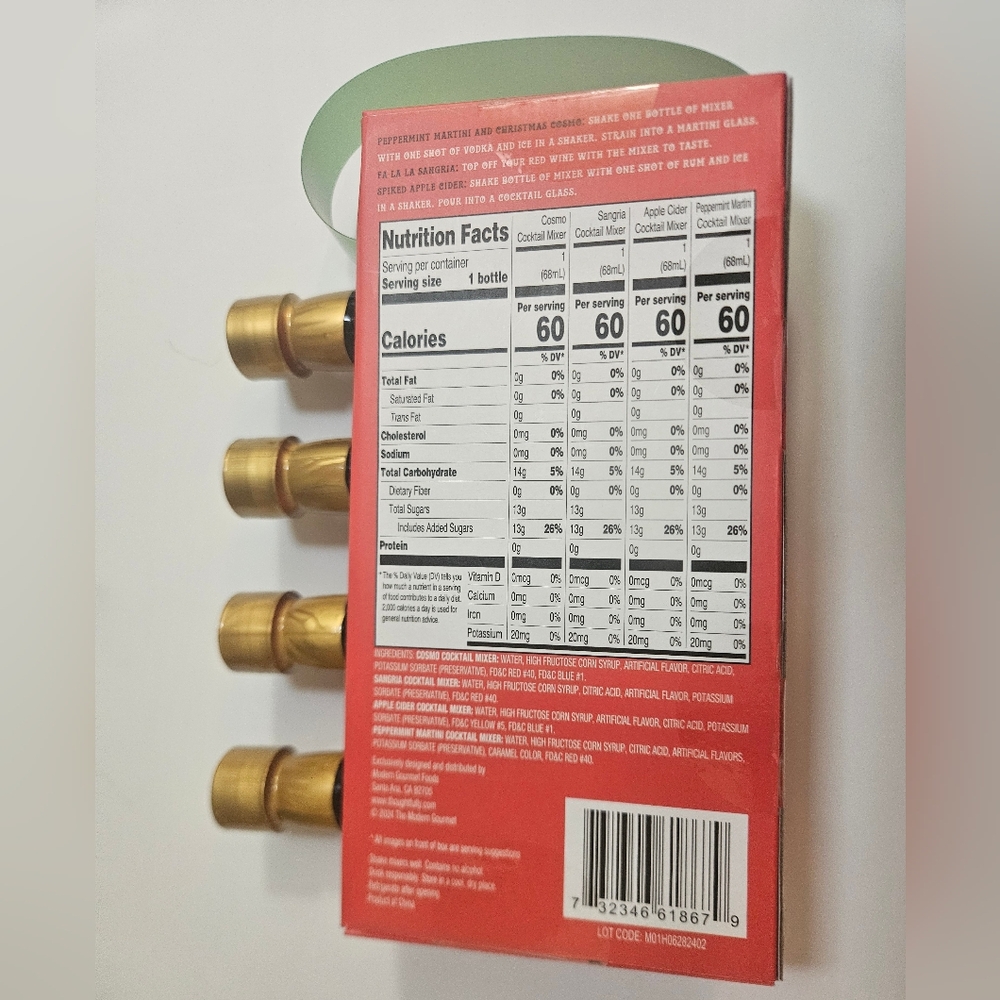 The Modern Gourmet Last Call Santa's Rockin' Cocktails Gift Set New Sealed - Picture 2 of 6
